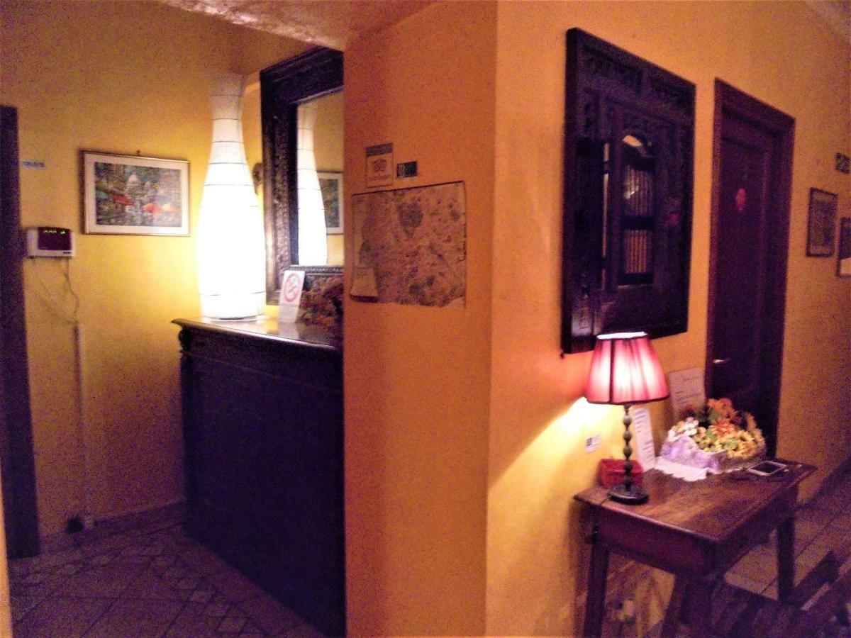 Max House Bed & Breakfast Rome Exterior photo